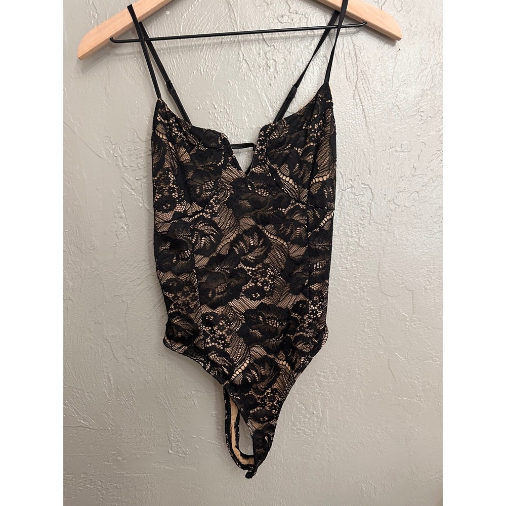 Lulus Floral Lace Romantic Chic Feminine Bodysuit Thong Snap Closure Women S - Picture 2 of 9